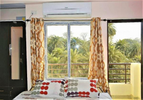 Pretty Garden View, 3BHK Furnished Flat near Kashi Vishwanath Temple